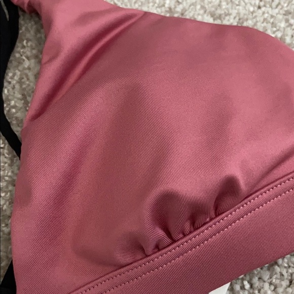 Victoria’s Secret Sports Bra - Picture 4 of 6